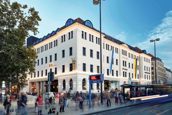25hours Hotel Muenchen The Royal Bavarian (München)